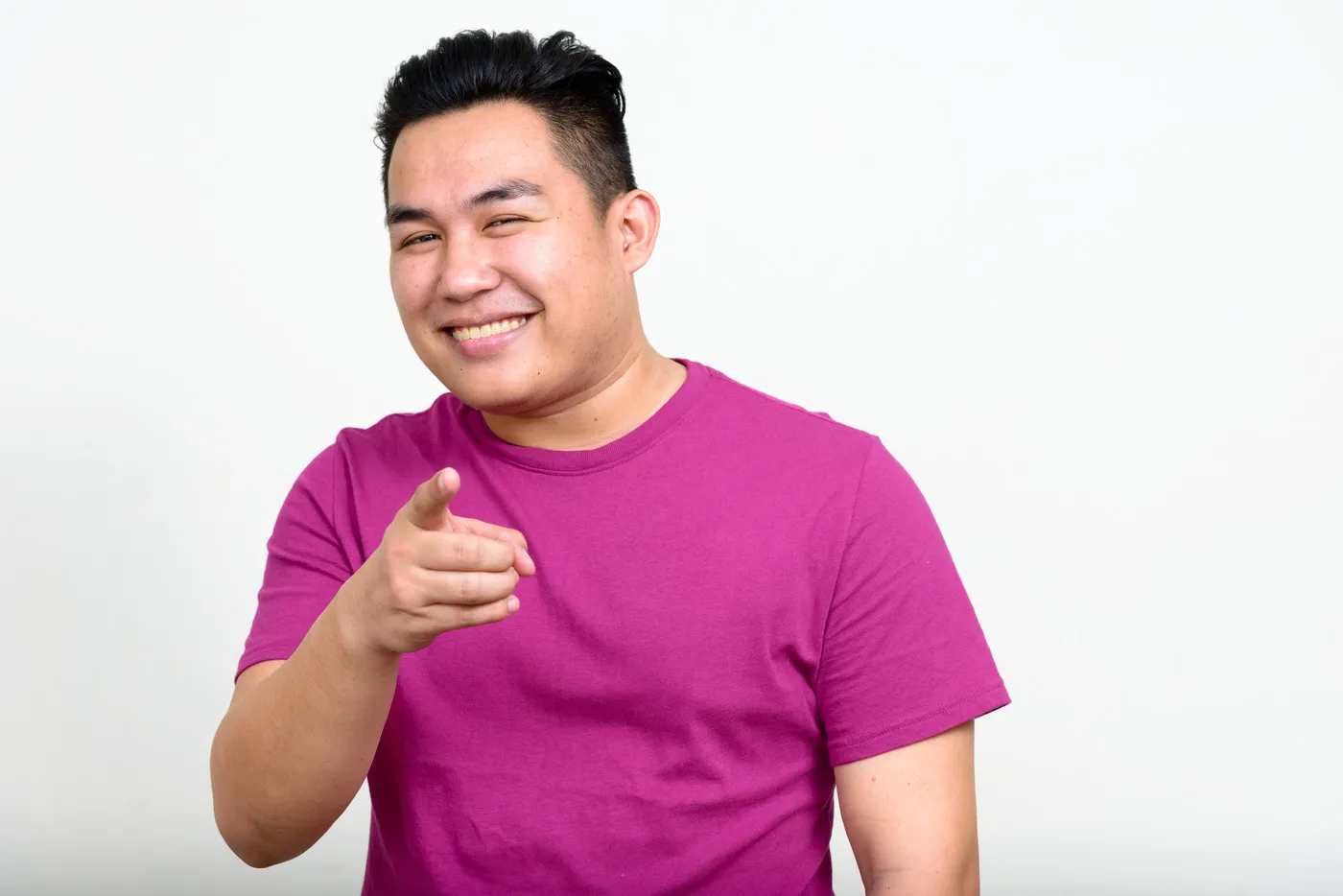 Man pointing out SE1 Medical Aesthetics offers