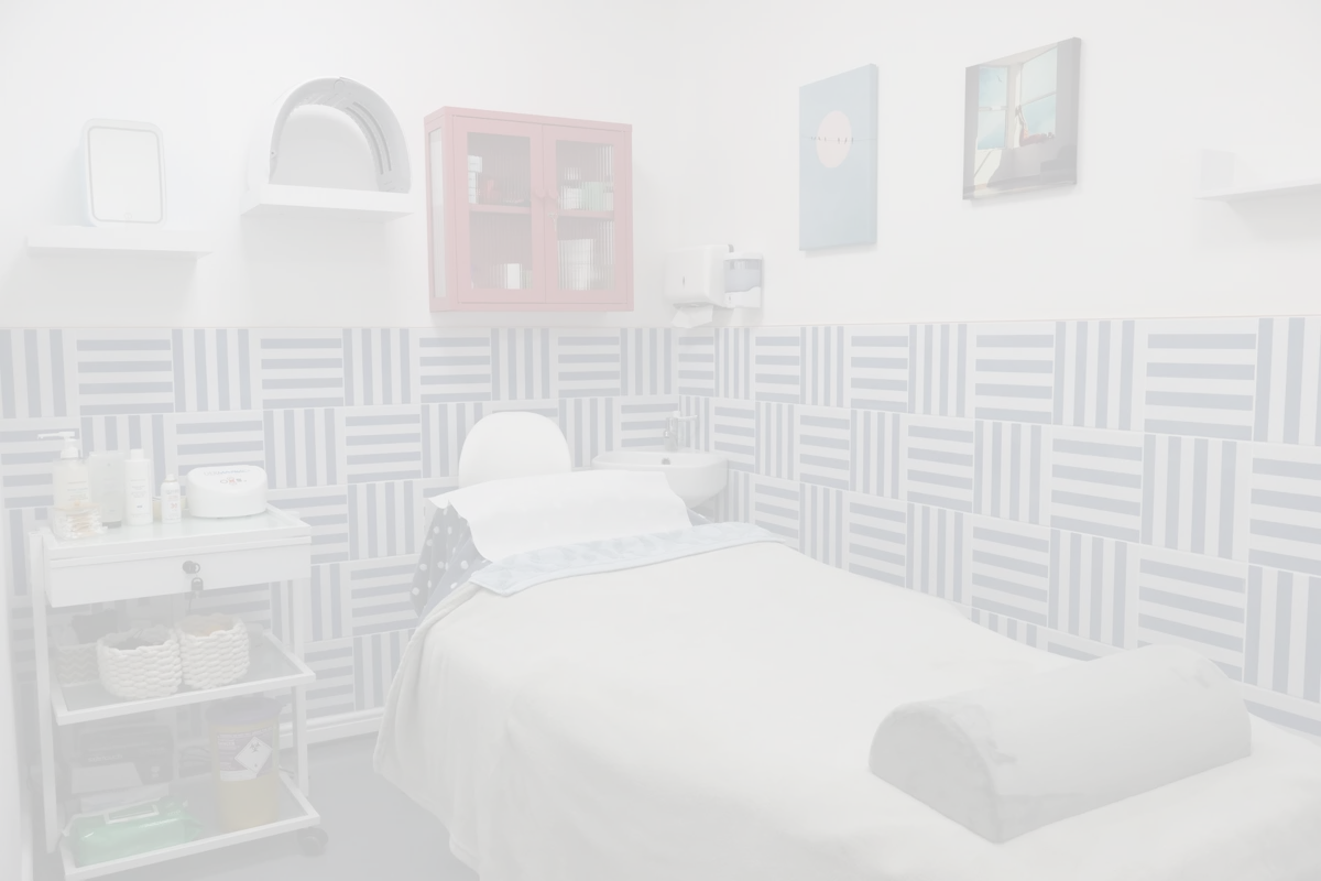 Treatment room at SE1 Medical Aesthetics