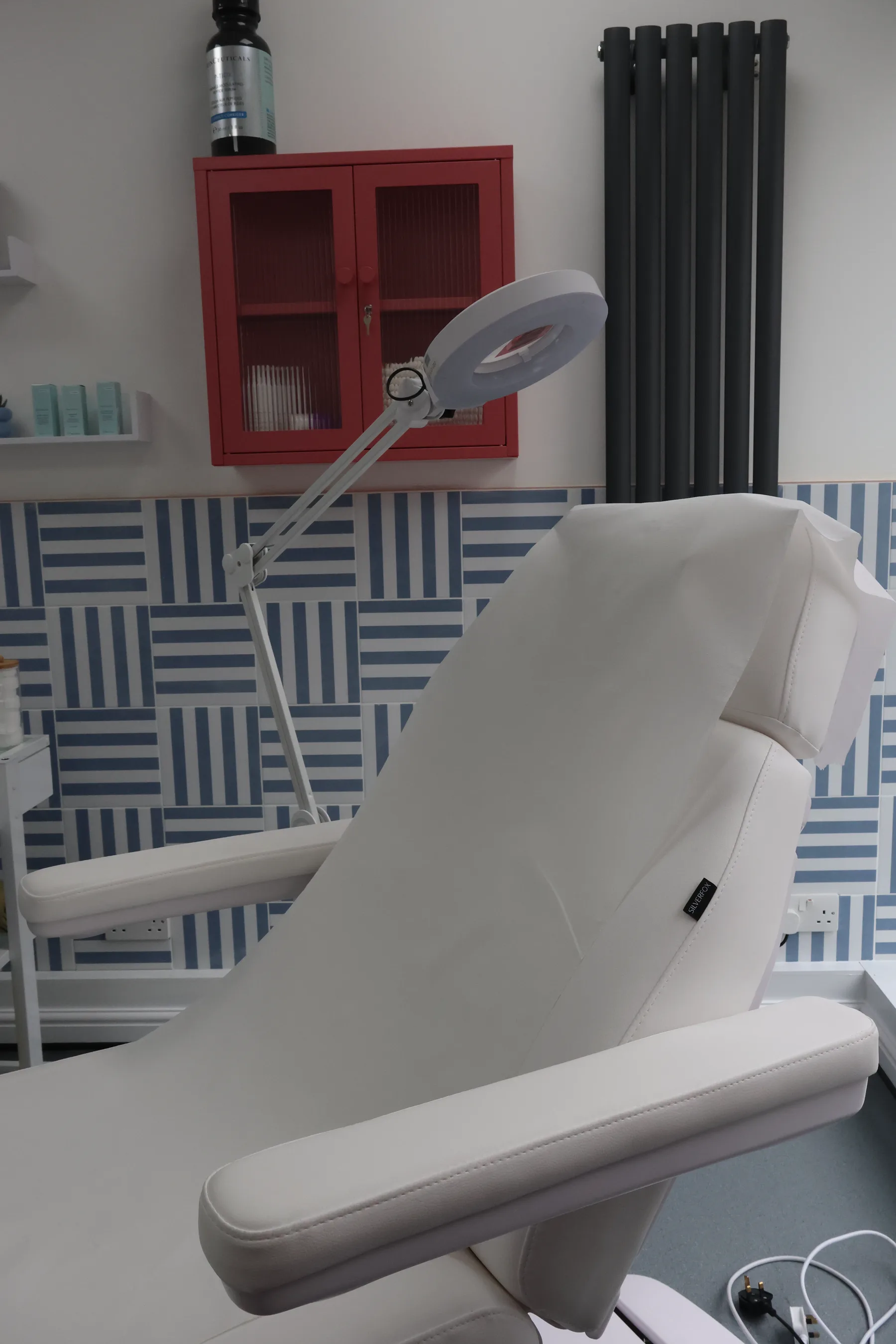 Clinic treatment room at the SE1 Medical Aesthetics clinic