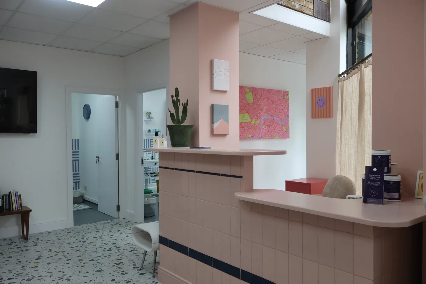 Reception at SE1 Medical Aesthetics London